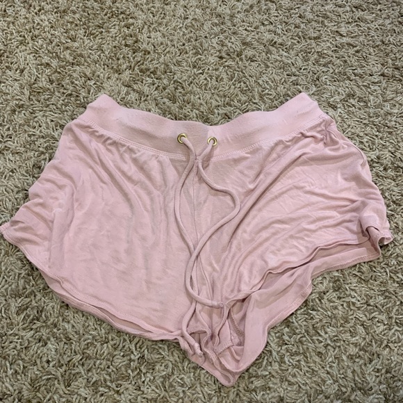 pink flow shorts - Picture 1 of 3